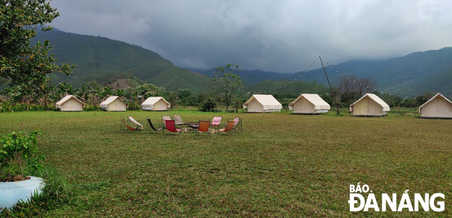  If connected with some tourist veues in Hoa Bac Commune, Hoa Vang District, the Cu De – Truong Dinh inland waterway route is expected to emerge as an attractive new tourism product. Here is a view of the Yen Retreat in Hoa Bac.