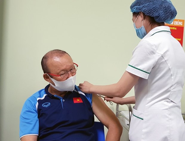 Head coach Park Hang-seo receives COVID-19 vaccination on April 5 (Photo: VNA)