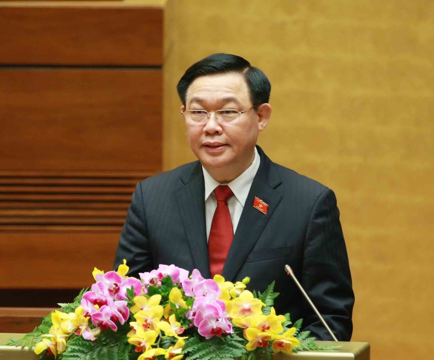 Chủ tịch Quốc hội Vương Đình Huệ phát biểu tại phiên họp. Ảnh: Phương Hoa/TTXVN