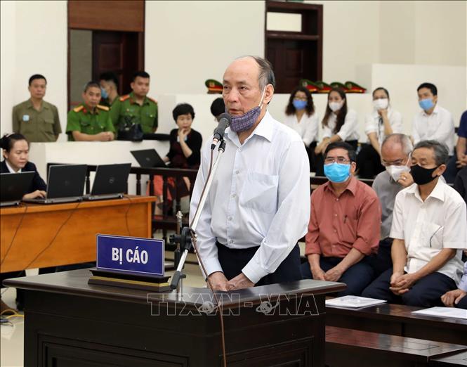 Bị cáo Trần Trọng Mừng (cựu Tổng giám đốc Công ty cổ phần Gang thép Thái Nguyên) khai báo trước tòa. Ảnh: Phạm Kiên/TTXVN