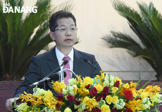 Bí thư Thành ủy Nguyễn Văn Quảng phát biểu tại kỳ họp. Ảnh: ĐẶNG NỞ	