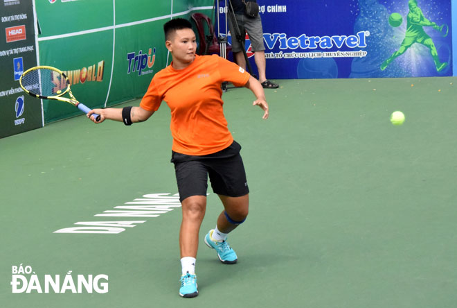 VĐV Phan Thị Thanh Bình vẫn là một trong những tay vợt chủ lực của Quần vợt Đà Nẵng thời gian tới. Ảnh: ANH VŨ