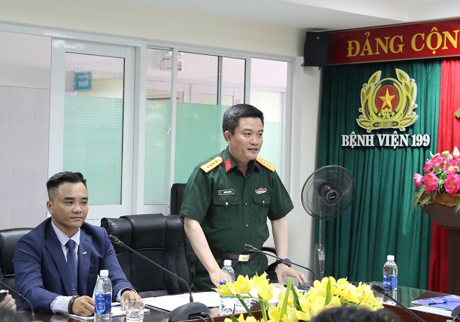 Đại tá Nguyễn Văn Đông, Giám đốc Ngân hàng TMCP Quân đội - Chi nhánh Đà Nẵng nhấn mạnh sự hợp tác giữa hai bên sẽ mang lại đột phá cho thủ tục khám, chữa bệnh.