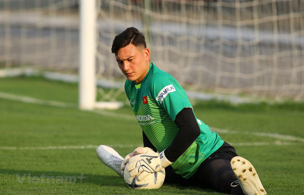 Đặng Văn Lâm bất ngờ bị loại khỏi đội tuyển Việt Nam vì Covid-19