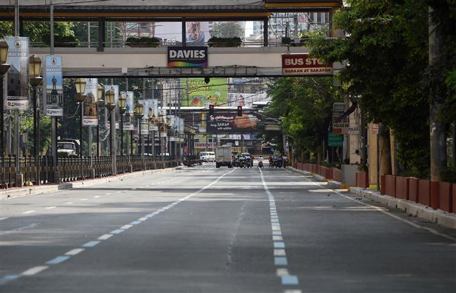 Cảnh vắng lặng tại thủ đô Manila, Philippines sau khi Chính phủ ban bố các biện pháp hạn chế nhằm ngăn dịch COVID-19 lây lan. Ảnh: AFP/TTXVN
