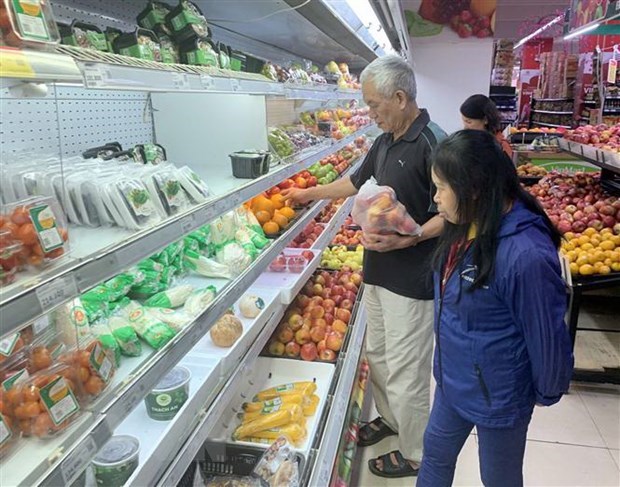 At a supermarket (Photo: VNA) 