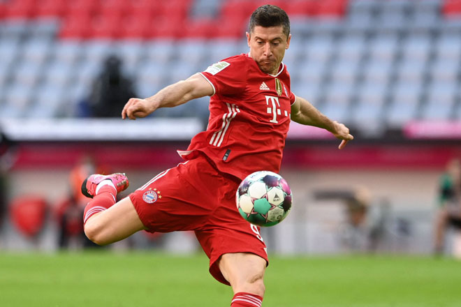 Robert Lewandowski khát khao lập kỷ lục ghi bàn ở Bundesliga. Ảnh: AFP	