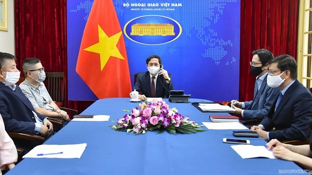 Minister of Foreign Affairs Bui Thanh Son holds phone talks with British Secretary of State for Foreign, Commonwealth and Development Affairs Dominic Raab (Photo: VNA)