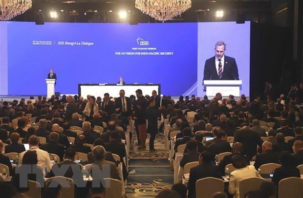 An overview of a discussion at the  Shangri-La Dialogue (Photo: VNA)