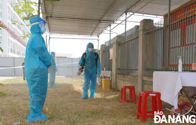  The inside of the concentrated quarantine site where the list of candidates is displayed is also disinfected by medical forces.