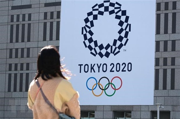 Biểu tượng Thế vận hội mùa Hè Tokyo 2020 tại Tokyo, Nhật Bản. (Ảnh: AFP/TTXVN)