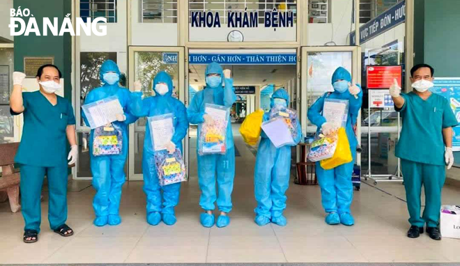 Thêm 12 bệnh nhân mắc Covid-19 tại Đà Nẵng được xuất viện