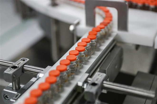 Dây chuyền sản xuất vaccine của hãng Sinovac Biotech (Trung Quốc) tại Bắc Kinh, ngày 6/1-2021. Ảnh: THX/TTXVN