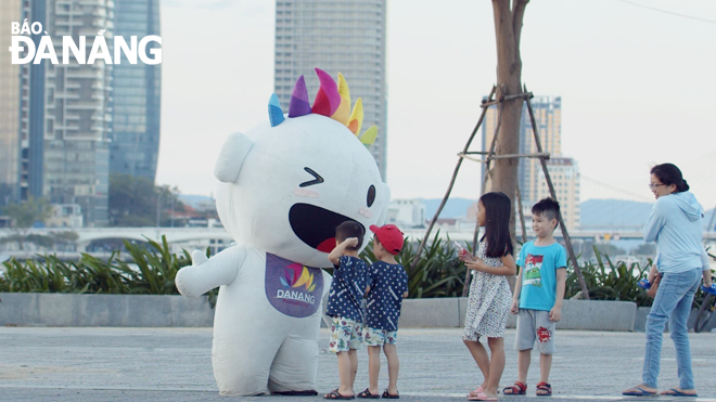 The Da Nang tourism industry will continue to promote the city’s tourism images through previously created videos. Here is an image from the clip ‘Da Nang miss you’ made by the municipal Tourism Promotion Centre in December 2020. Photo: THU HA