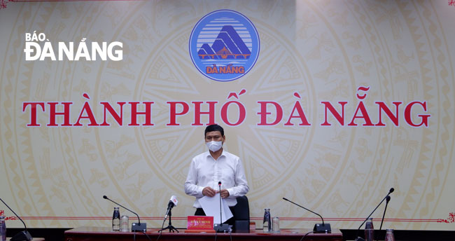 Phó Chủ tịch Thường trực UBND thành phố Hồ Kỳ Minh phát biểu chỉ đạo tại cuộc họp về phòng, chống Covid-19 chiều 18-6. Ảnh: PHAN CHUNG