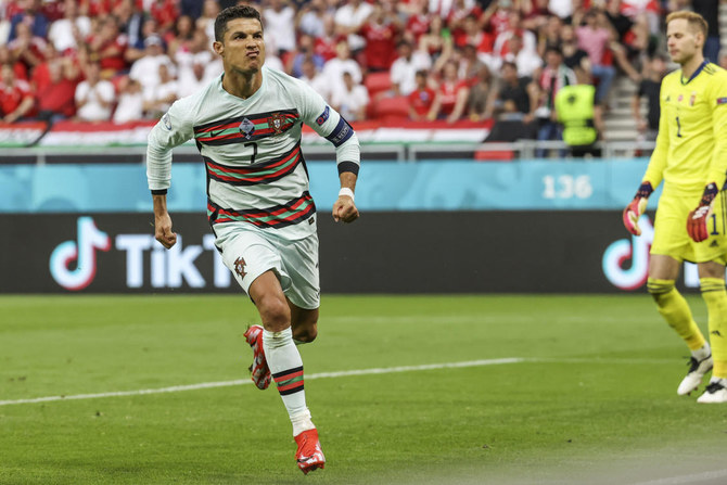 Hàng thủ Đức phải hết sức cảnh giác trước Cristiano Ronaldo nếu không muốn sớm rời Euro 2020. 							  Ảnh: AP