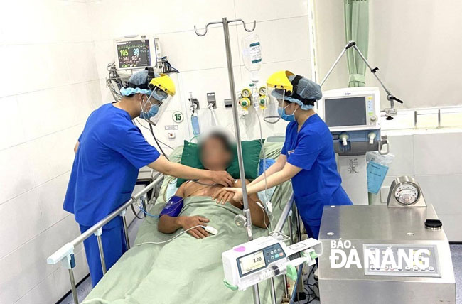 After 2 days of intensive treatment, the patient is expected to be discharged from the hospital in the next few days. Photo courtesy of the Hoan My Da Nang Hospital