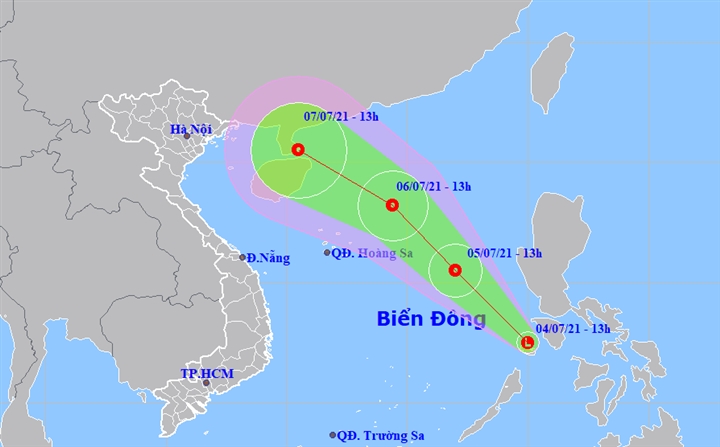 Áp thấp nhiệt đới trên Biển Đông đang mạnh thêm