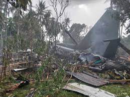 Philippines: Máy bay quân sự rơi, 31 người chết