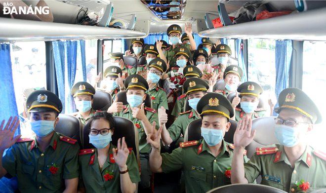 53 y, bác sĩ Bệnh viện 199 hỗ trợ Thành phố Hồ Chí Minh phòng, chống Covid-19