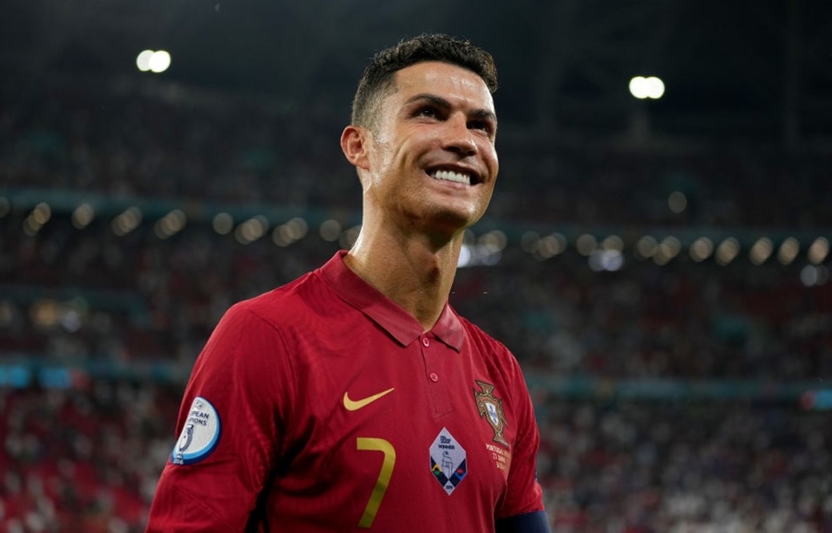 Ronaldo giành Vua phá lưới, thủ môn Italy xuất sắc nhất EURO 2020