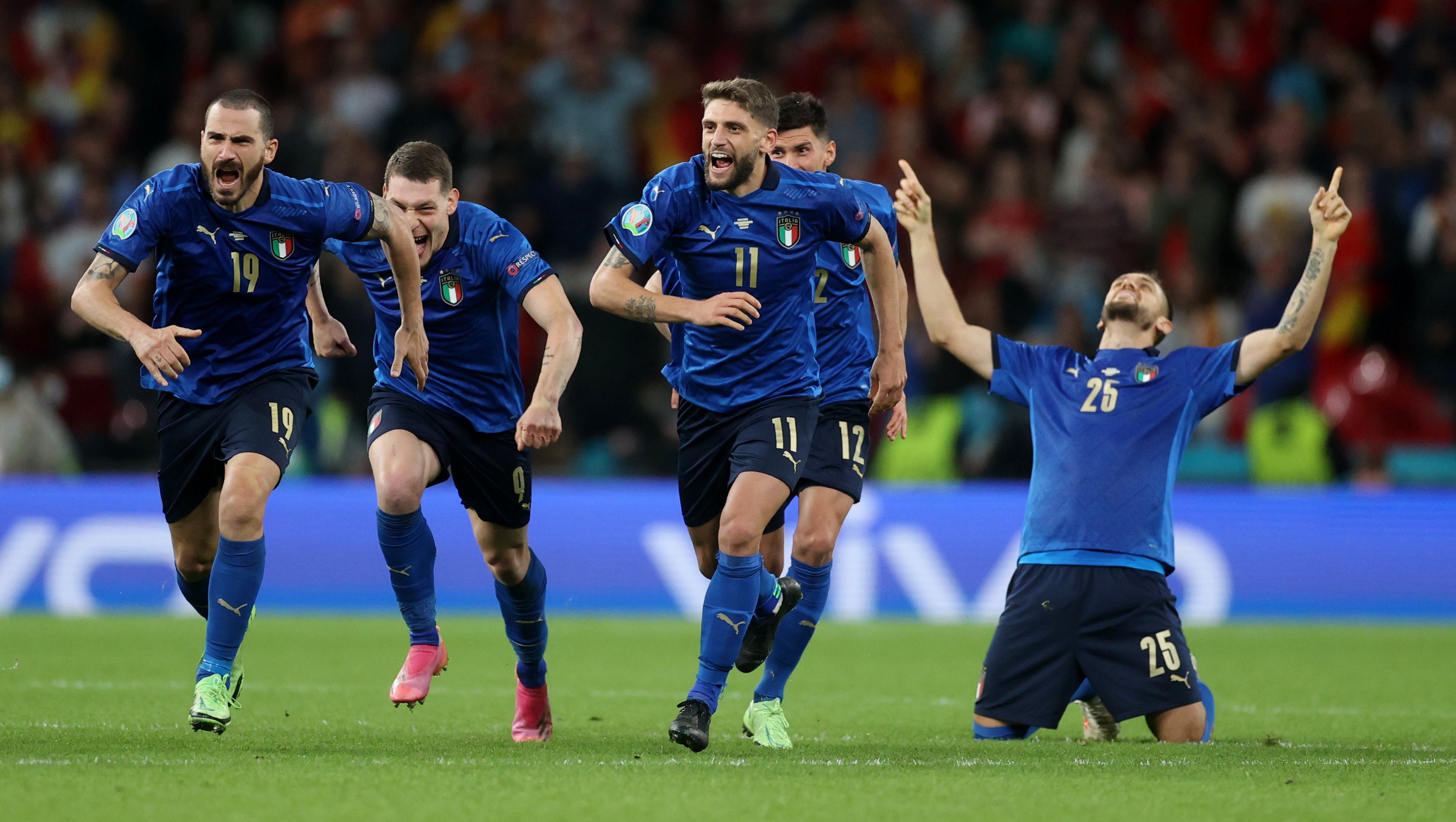 Ý giành vé vào chung kết EURO 2020 bằng bản lĩnh và sự may mắn trước Tây Ban Nha. Ảnh: Reuters	