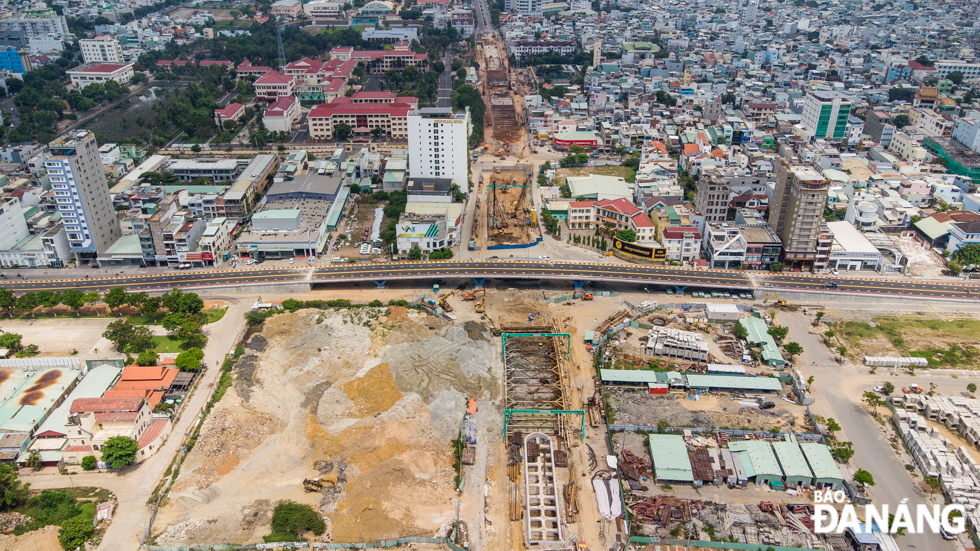 According to the Da Nang Management Board of Traffic Construction Investment Projects said, the overpass runs along September 2 street, passing by  Duy Tan Street, in Hai Chau District