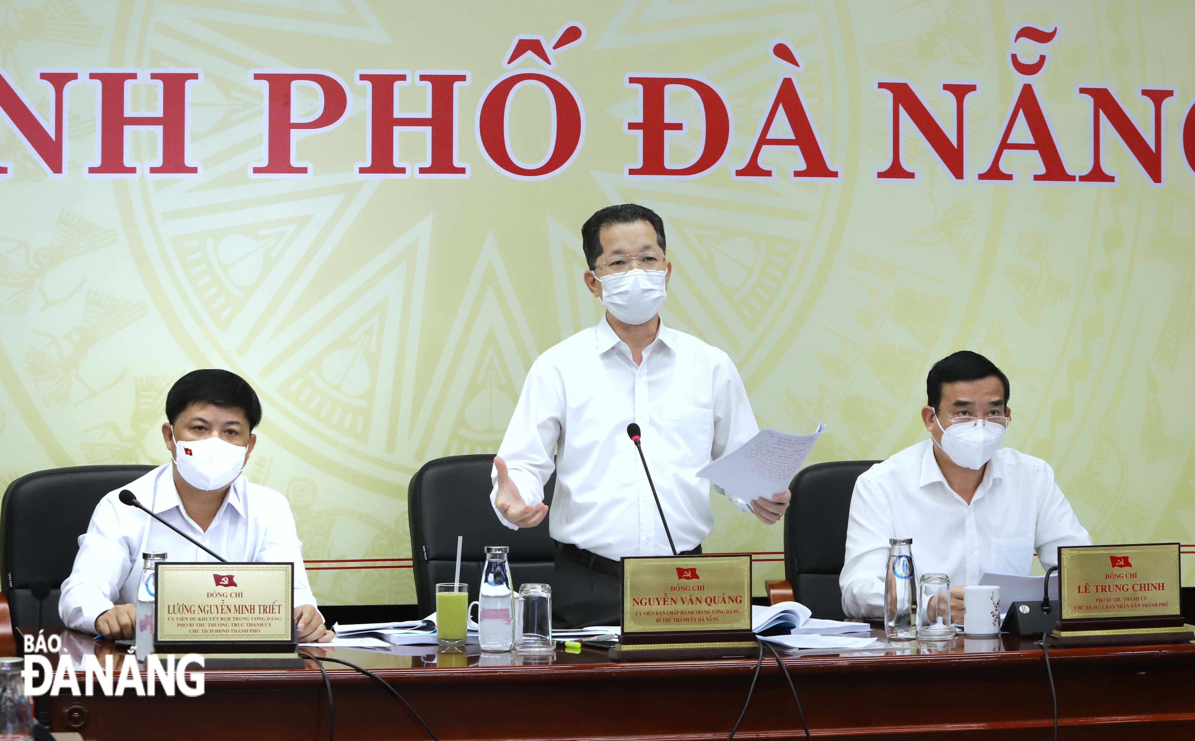 Bí thư Thành ủy Nguyễn Văn Quảng kết luận buổi báo cáo sơ bộ lần 1 dự án . Ảnh: NGỌC PHÚ