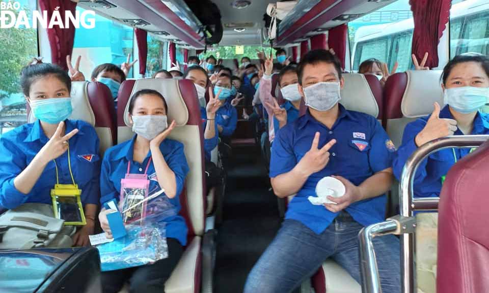 Lecturers and students from the Da Nang University of Medicine and Pharmacy are strongly determined to do their utmost within their potential and capabilities to help HCMC to put the COVID-19 outbreak under control. Photo: NGOC HA.