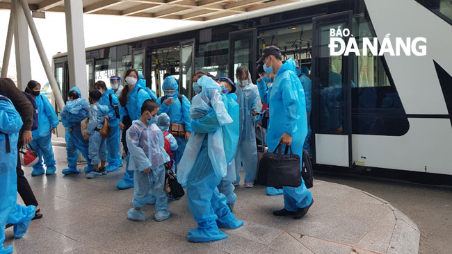 During the flight and upon their arrivals at the airport, the passengers are required to wear protective outfits in accordance with the national COVID-19 prevention and control regulations.