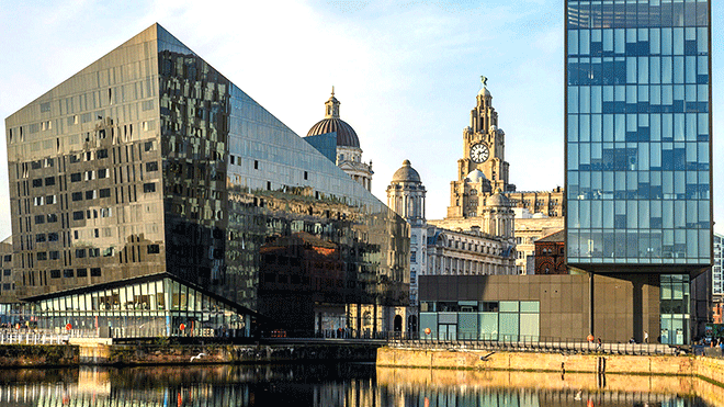 UNESCO tước danh hiệu Di sản Thế giới đã có từ năm 2004 của Liverpool (Vương quốc Anh) vì cho rằng thành phố này không bảo tồn được các giá trị bản sắc của công trình di sản. Ảnh: Dave Cooil/Alamy
