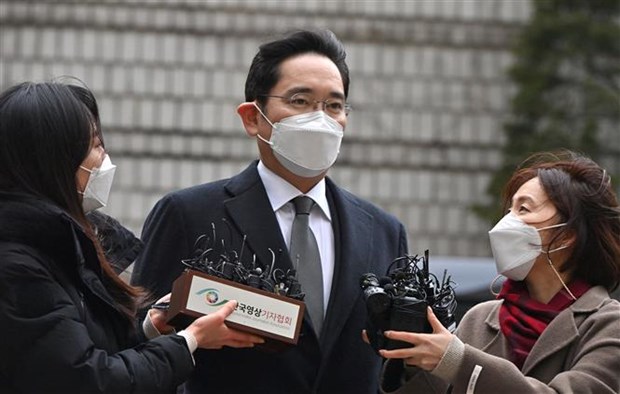 Người thừa kế tập đoàn Samsung Lee Jae-yong được phóng thích