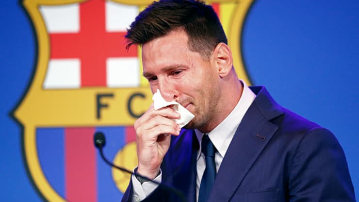Vì sao Messi chia tay Barcelona?