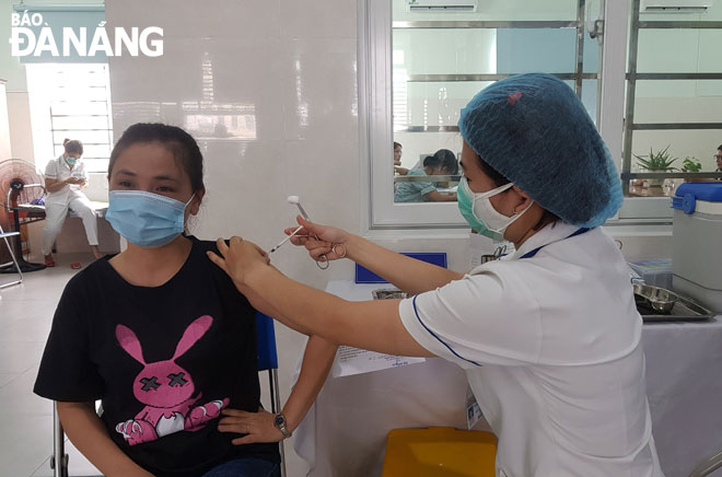 Đà Nẵng tiếp nhận thêm 108.100 liều vắc-xin