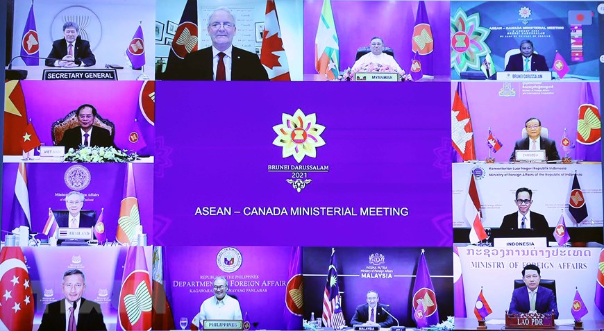 Bộ trưởng Ngoại giao các nước tham dự hội nghị Bộ trưởng Ngoại giao ASEAN - Canada theo hình thức trực tuyến. 						       Ảnh: TTXVN