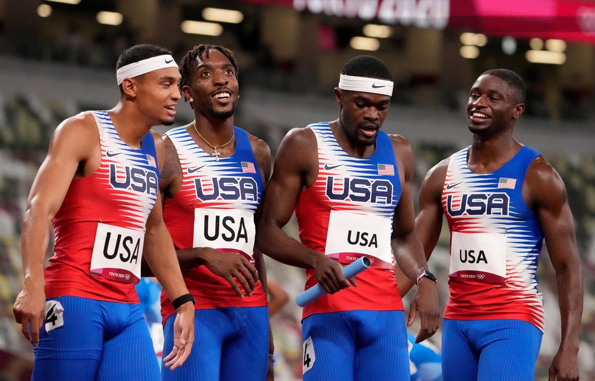 Mỹ giành tấm huy chương chạy tiếp sức 4x400m nam. (Nguồn: Getty Images)