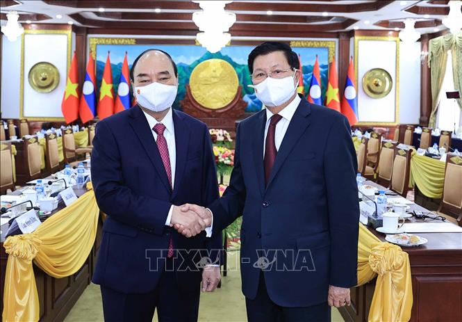 Chủ tịch nước Nguyễn Xuân Phúc và Tổng Bí thư, Chủ tịch nước Lào Thongloun Sisoulith tại buổi hội đàm.