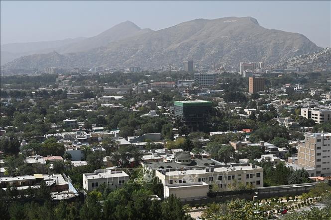 Toàn cảnh thủ đô Kabul của Afghanistan nhìn từ trên cao, ngày 15/8/2021. Ảnh: AFP/TTXVN