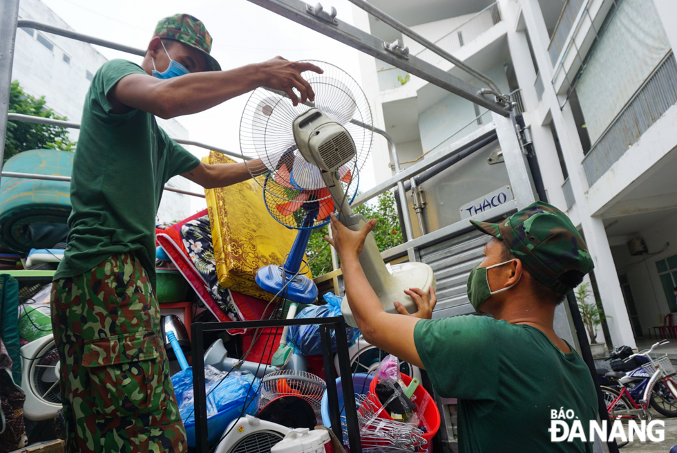 Most of the furniture that needs to be transported are electric fans, stoves and rice cookers, pillows and blankets owned by the displaced students.