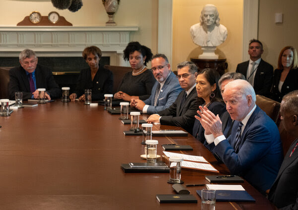 Tổng thống Mỹ Joe Biden trong một cuộc họp nội các tháng 7-2021.  Ảnh: New York Times