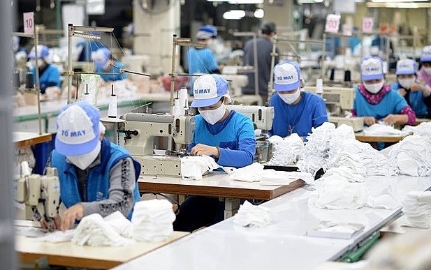 Pandemic-hit businesses are expected to continue benefit from more support measures (Photo: VNA)