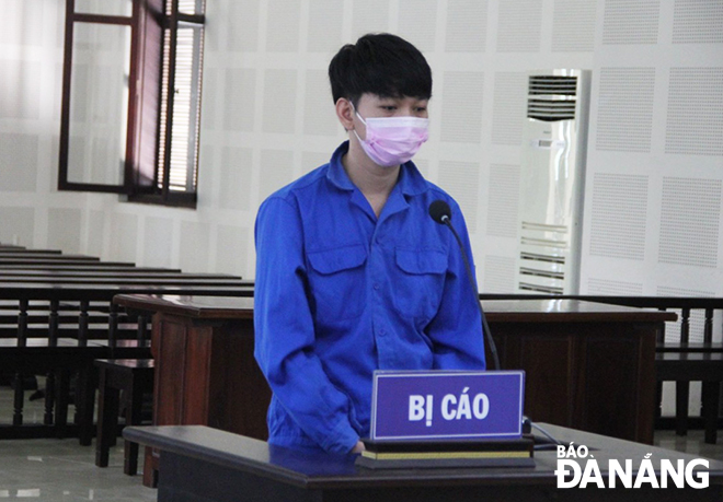 Bị cáo Nguyễn Đua tại phiên tòa ngày 17-9. Ảnh: XUÂN DŨNG