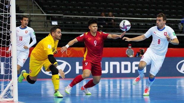 Tuyển Futsal Việt Nam (áo đỏ) lên hạng 39 thế giới. (Nguồn: AFC)