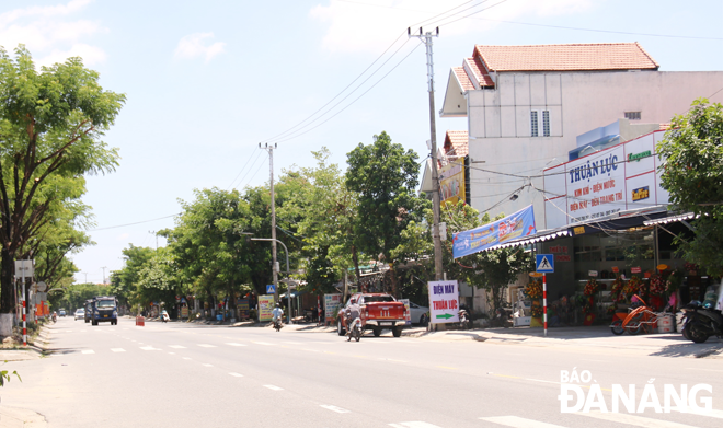 Bộ mặt nông thôn xã Hòa Tiến (huyện Hòa Vang) khang trang, sạch đẹp sau khi tuyến đường ĐT605 được hoàn thành và đưa vào sử dụng. 							     Ảnh: Đ.H.L