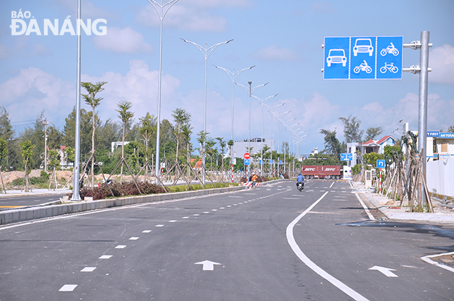 The road resurfacing has been completed. Photo: THANH LAN