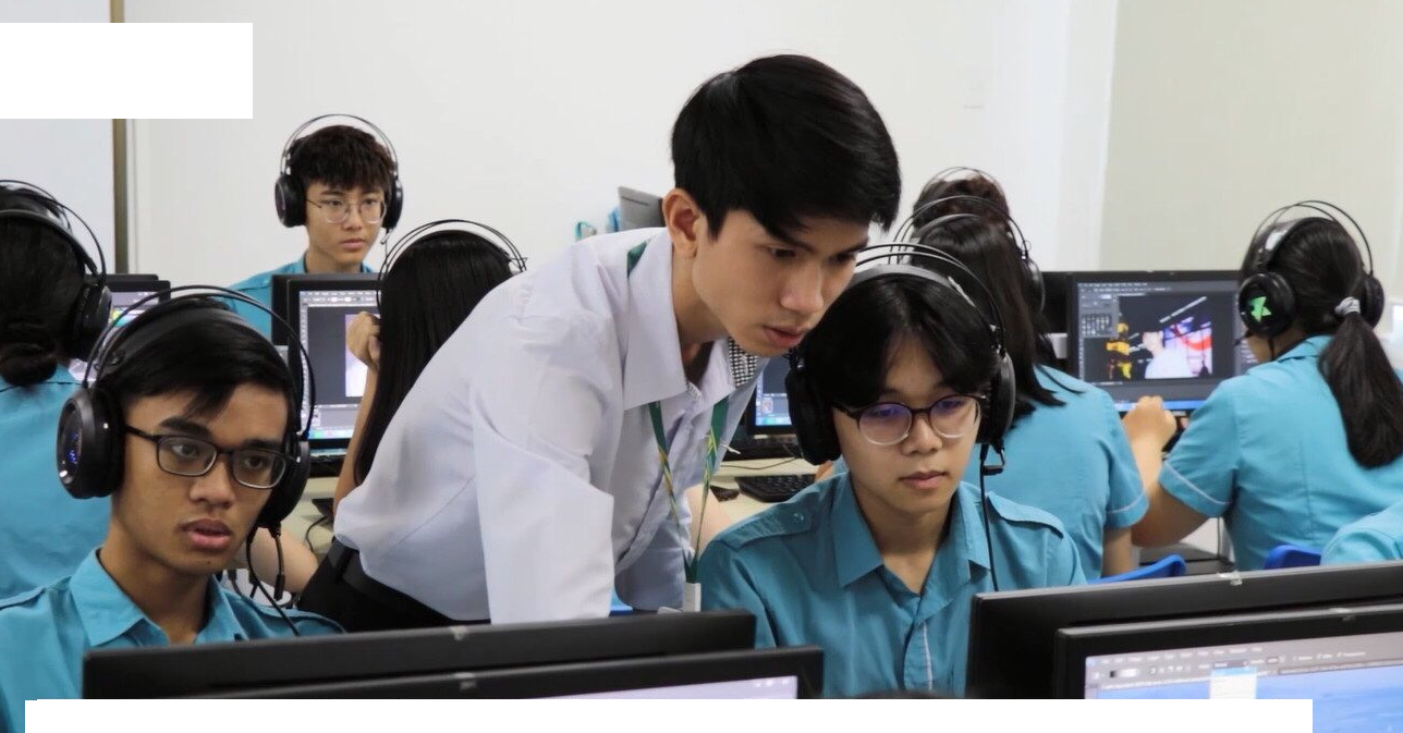 Sky-Line Da Nang pupils are highlighted in a video honouring the Microsoft Typical Schools. (Photo: https://nhandan.vn)