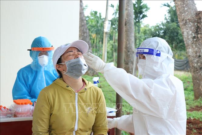 Ngày 2-10, Việt Nam ghi nhận 5.490 ca nhiễm mới SARS-CoV-2 tại 40 tỉnh, thành phố