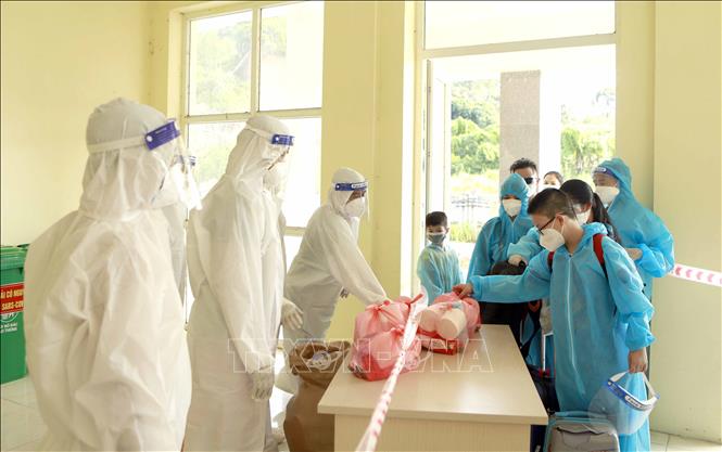 Ngày 10-10, Việt Nam ghi nhận 3.528 ca nhiễm mới SARS-CoV-2; TP. Hồ Chí Minh giảm 595 ca