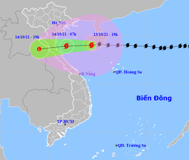Bão số 8 di chuyển vào đất liền từ Thanh Hóa đến Quảng Bình