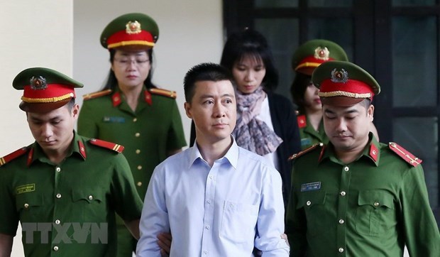 Việt Nam lần đầu thu tiền thi hành án từ nước ngoài